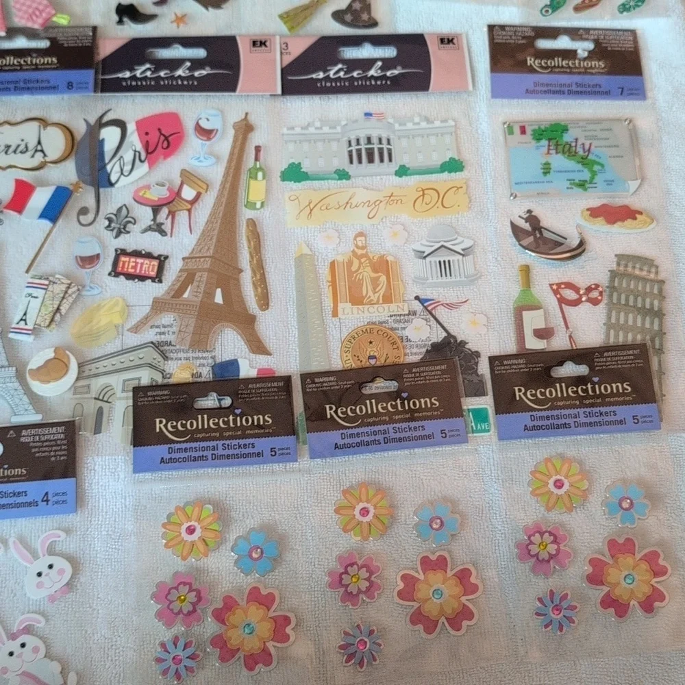 Scrapbooking Lot #5 - Picture 3 of 5